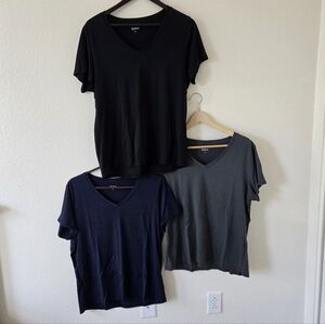 Lot of 3 Quince T-Shirts Cotton Modal V Neck Tee Size XL Gray Black Navy Soft